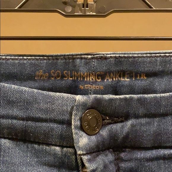Chico’s Ankle Denim Jeans | 1R (M/8) - Picture 4 of 9